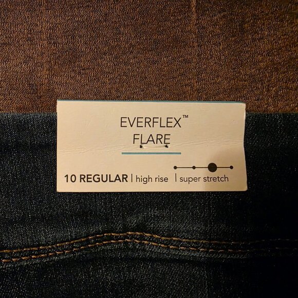 MAURICES EVERFLEX HIGH-RISE FLARE JEANS Size 10 Dark Blue Super Stretch NWT - Picture 7 of 7